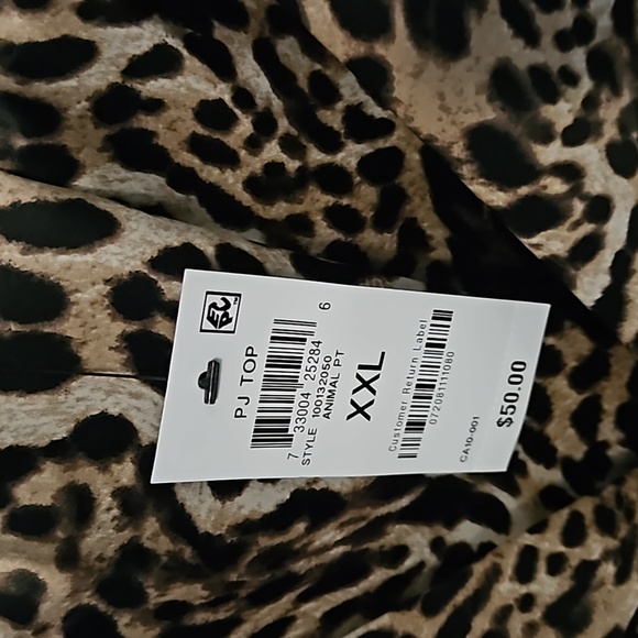 International concepts Cheetah print pajamas set - Picture 2 of 4